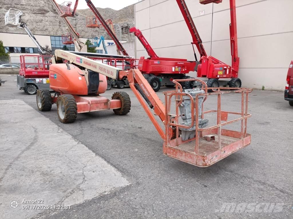 JLG 600 AJ Karos emelők