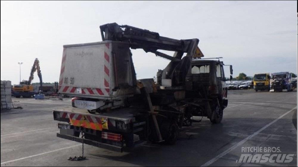 Mercedes-Benz LK/LN2 Teherautóra szerelt emelők és állványok