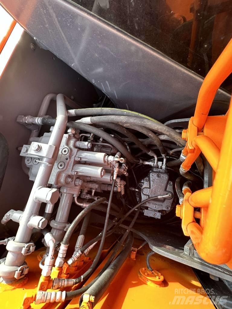 Hitachi ZX 70 Lánctalpas kotrók