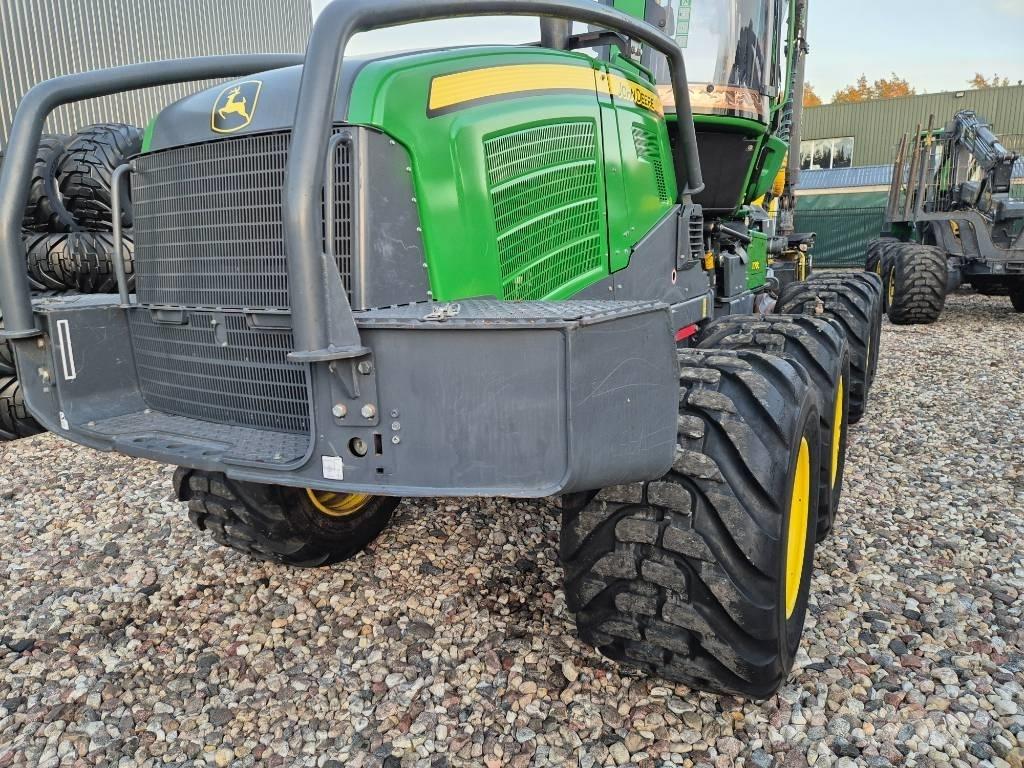 John Deere 1170 G Betakarítók