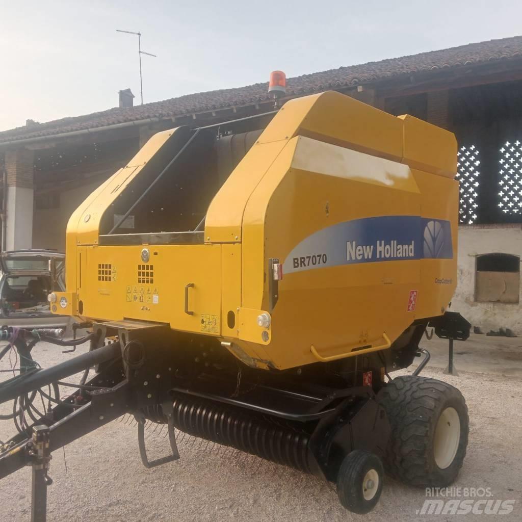 New Holland BR 7070 Körbálázók