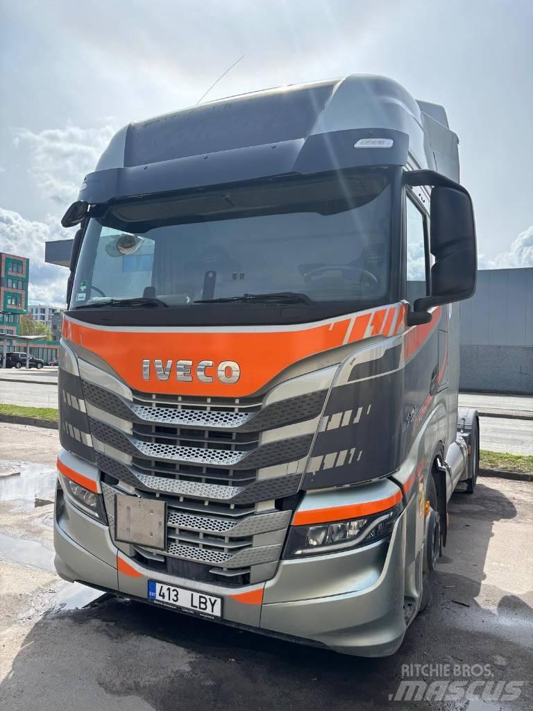 Iveco S-Way 460 LNG Nyergesvontatók