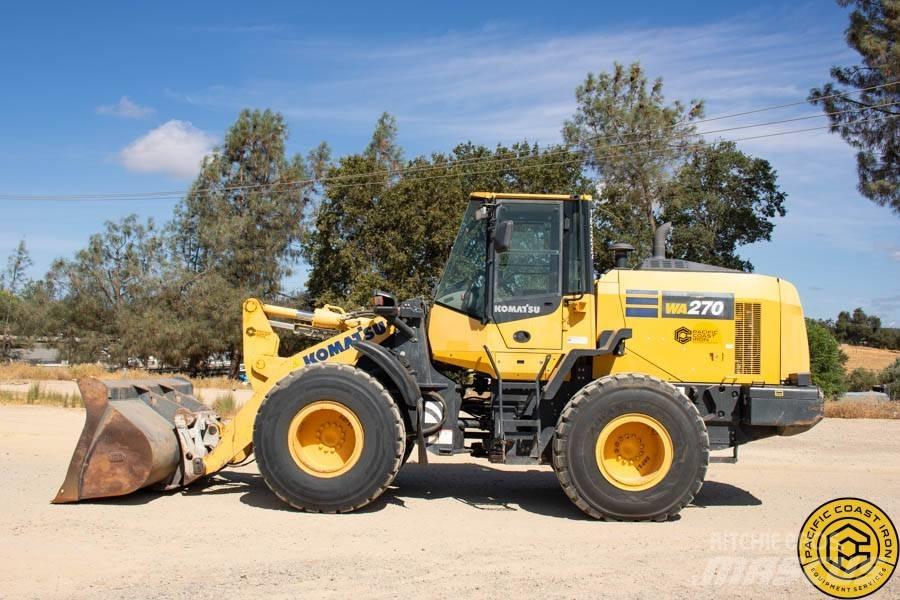 Komatsu WA 270 Gumikerekes homlokrakodók