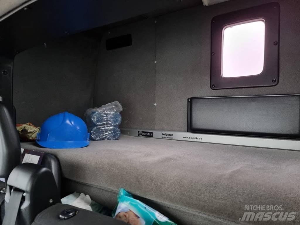 Iveco Daily 50 C 15 Platós/Csörlős teherautók