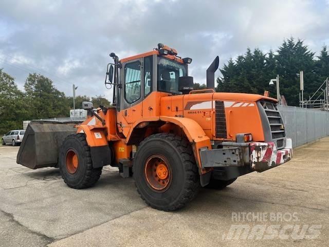 Doosan DL 200 Gumikerekes homlokrakodók