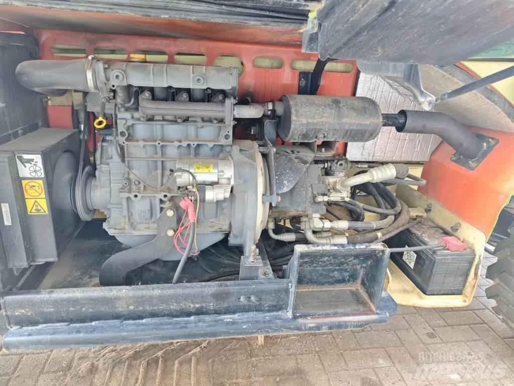 JLG 4394 RT Ollós emelők