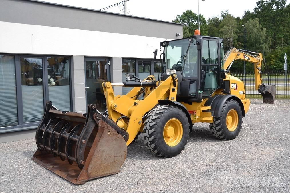 CAT 908 M Gumikerekes homlokrakodók