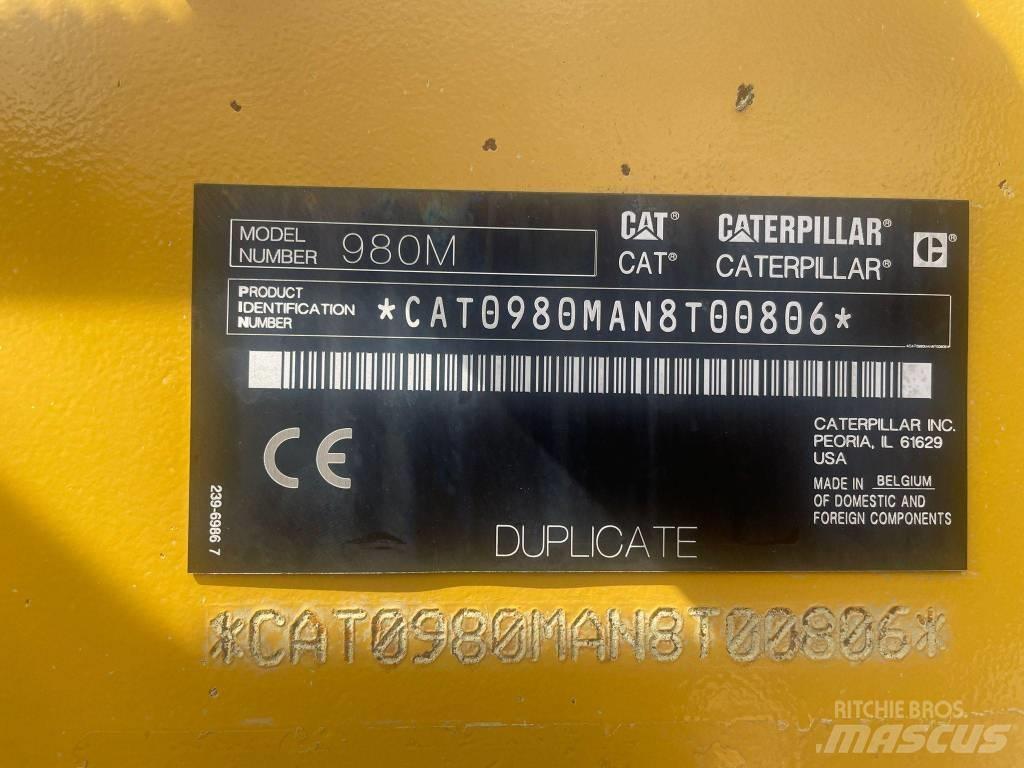 CAT 980M Gumikerekes homlokrakodók