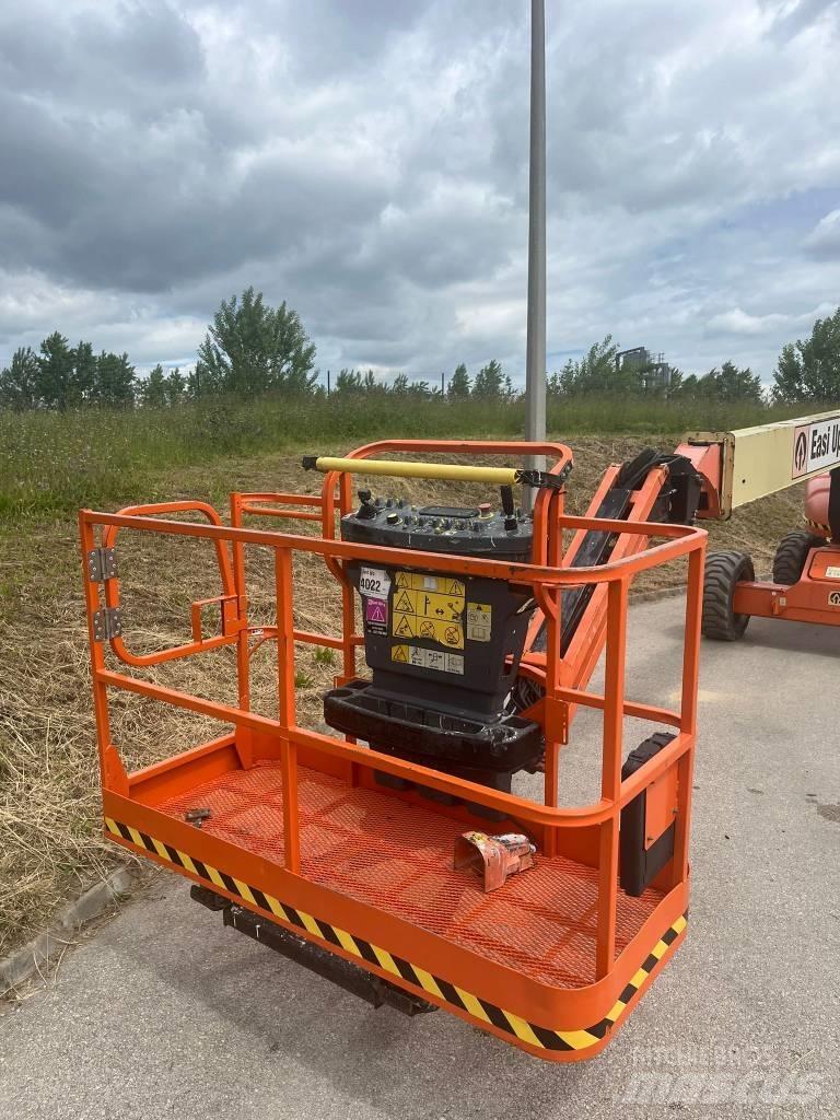 JLG M 600 JP Karos emelők