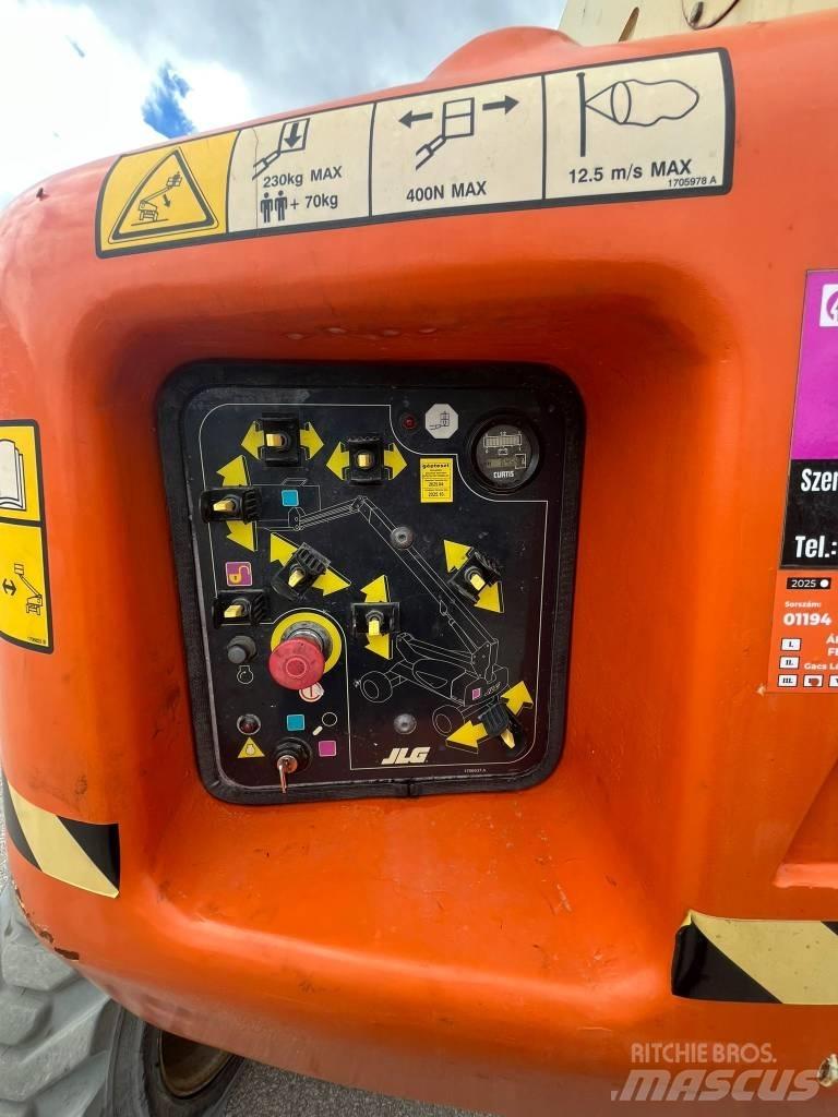 JLG M 600 JP Karos emelők