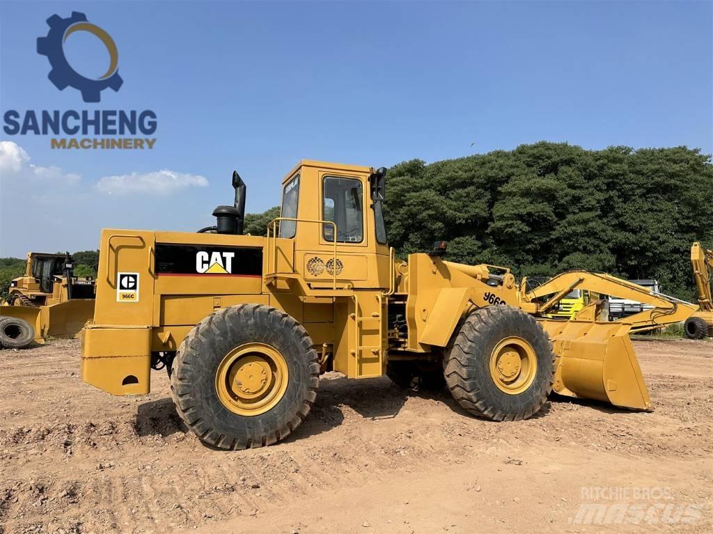 CAT 966 C Gumikerekes homlokrakodók