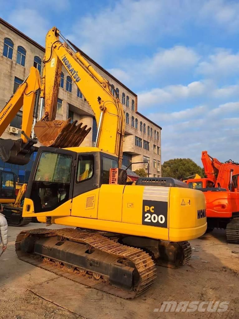 Komatsu PC 200-7 Lánctalpas kotrók