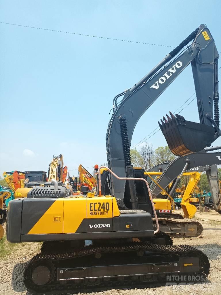 Volvo EC 240 Lánctalpas kotrók
