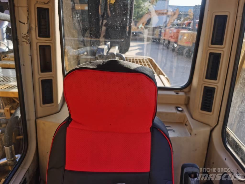 CAT 325 B L Lánctalpas kotrók