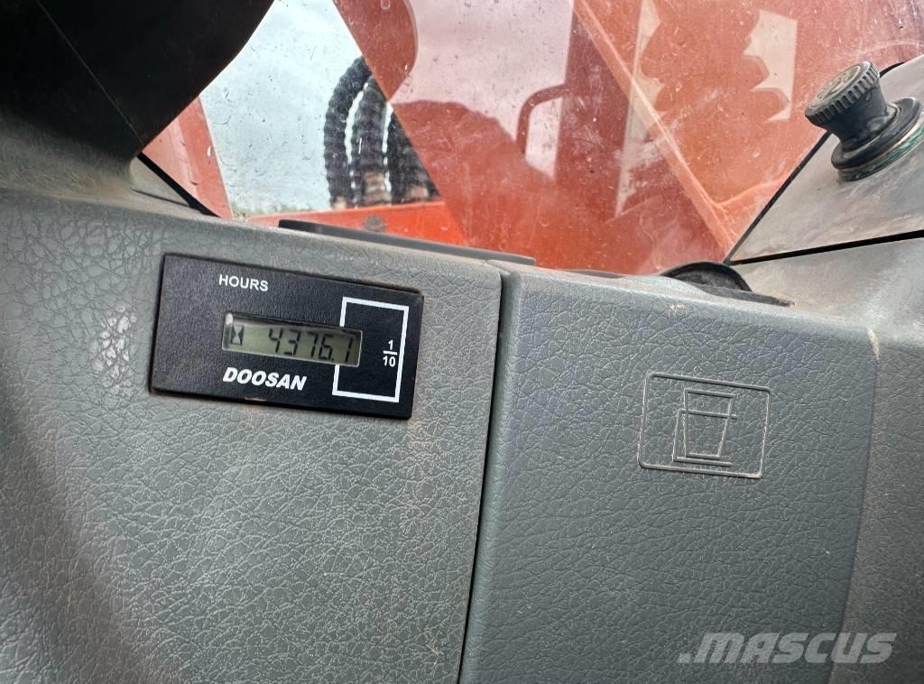 Doosan DX 140 LCR-3 Lánctalpas kotrók
