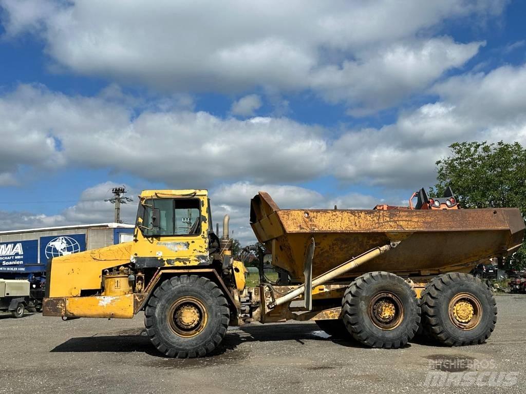 CAT D 300 E Csuklósdömperek