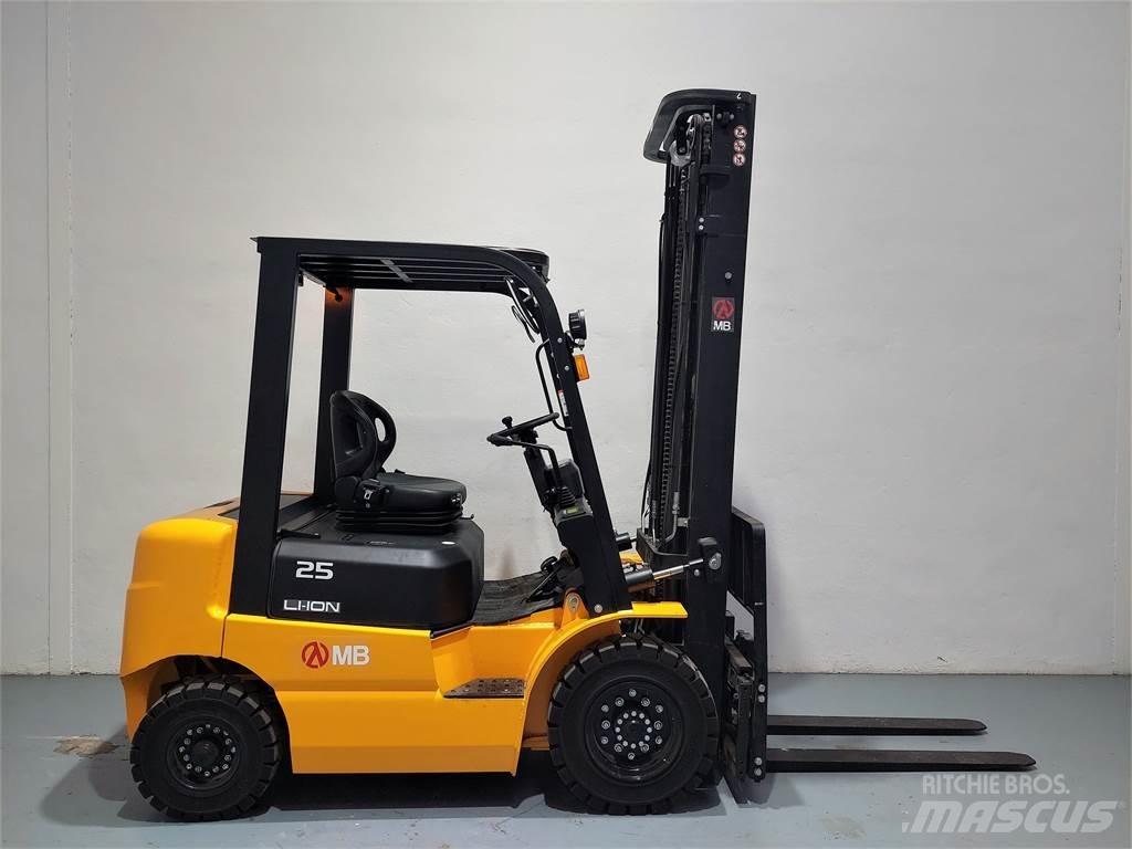  EFL252 Litio Elektromos targoncák