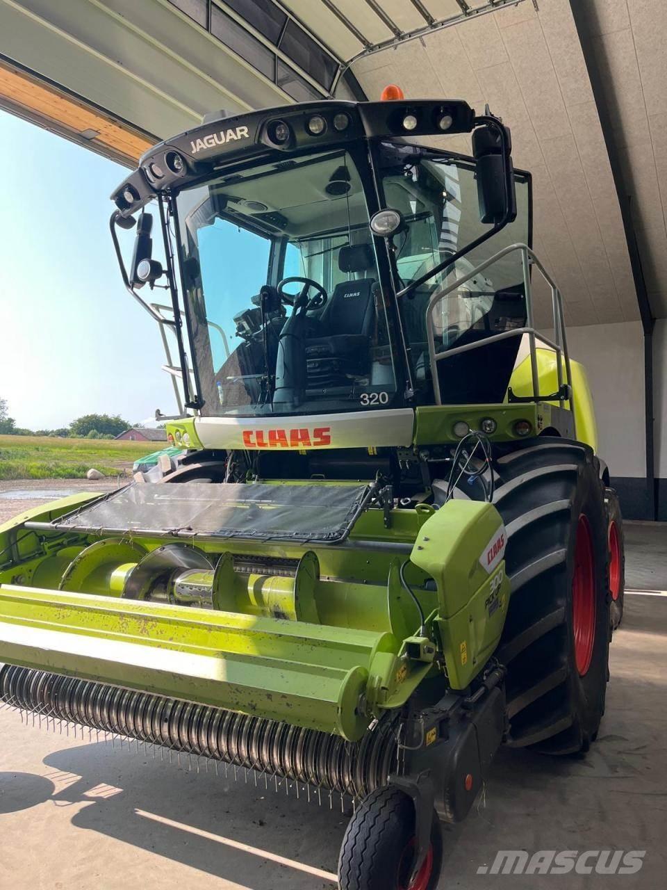 CLAAS Jaguar 950 Önjáró szecskázók