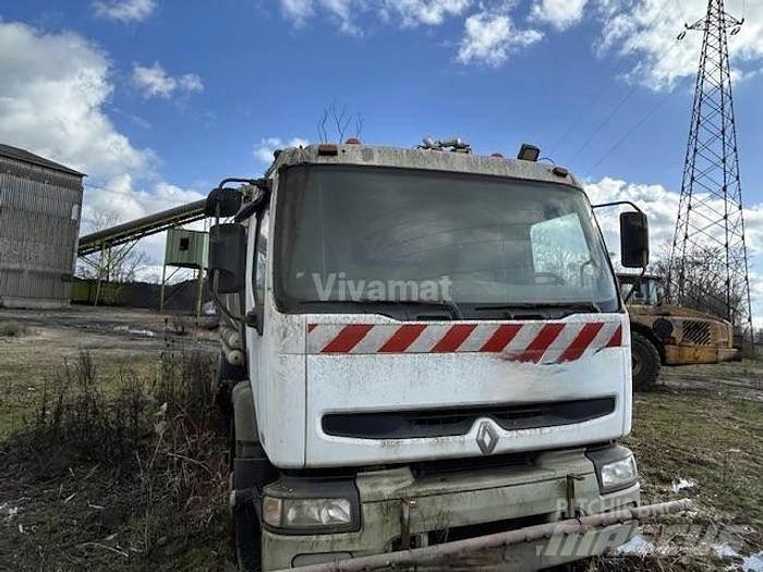 Renault 320 Tartályos teherautók