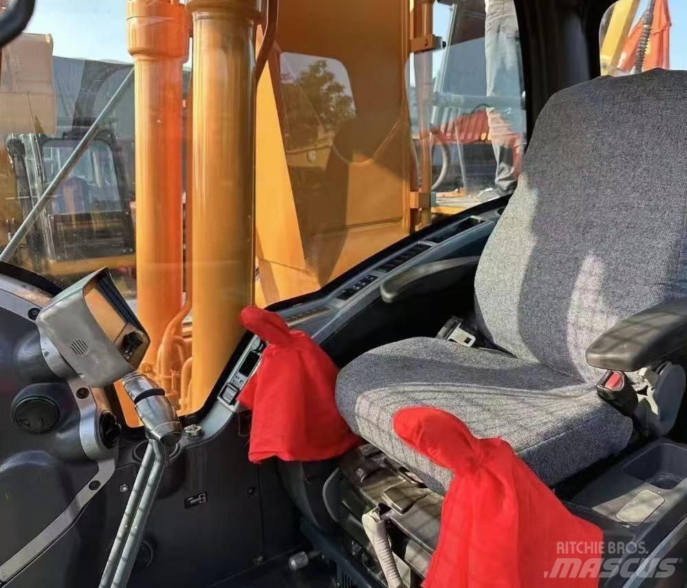 Hyundai 220-9 Lánctalpas kotrók