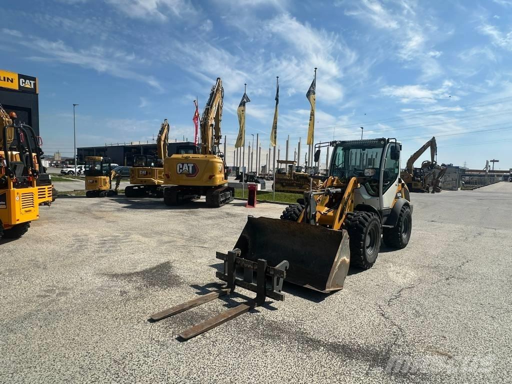 Liebherr L 506 Gumikerekes homlokrakodók