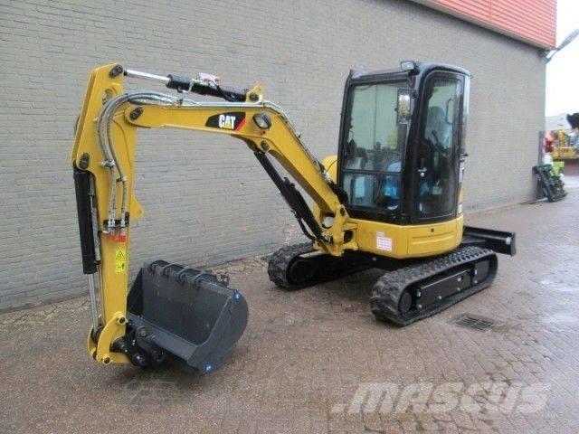 CAT 303.5 Mini kotrók < 7t
