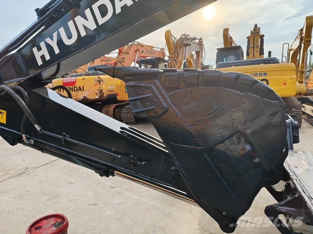 Hyundai R210W-9 Gumikerekes kotrók