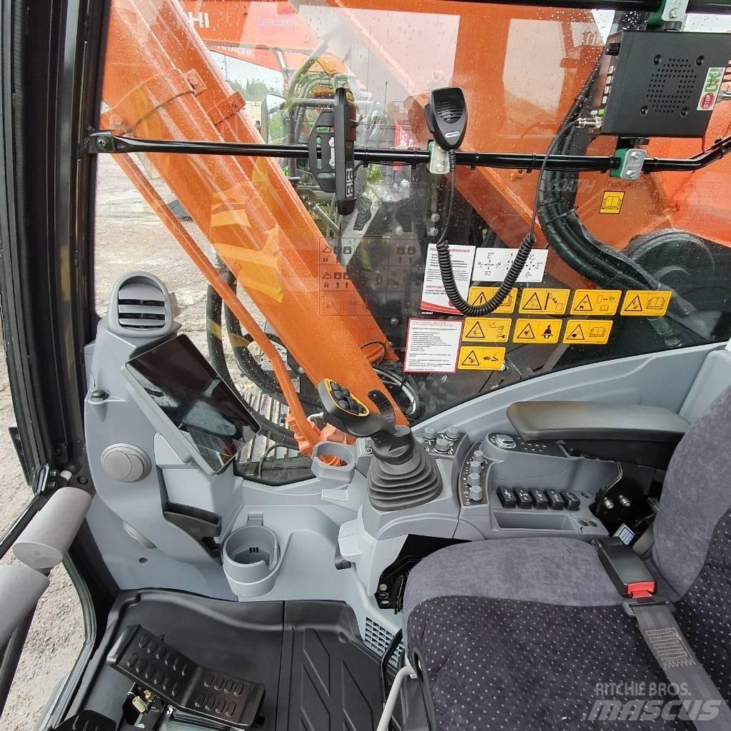 Hitachi ZX225USRLC-7 Lánctalpas kotrók