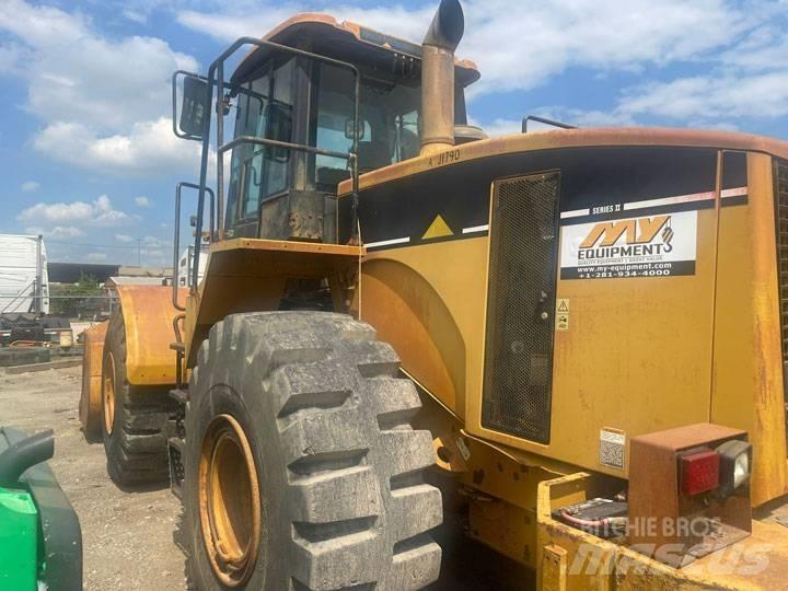 CAT 966 G II Gumikerekes homlokrakodók