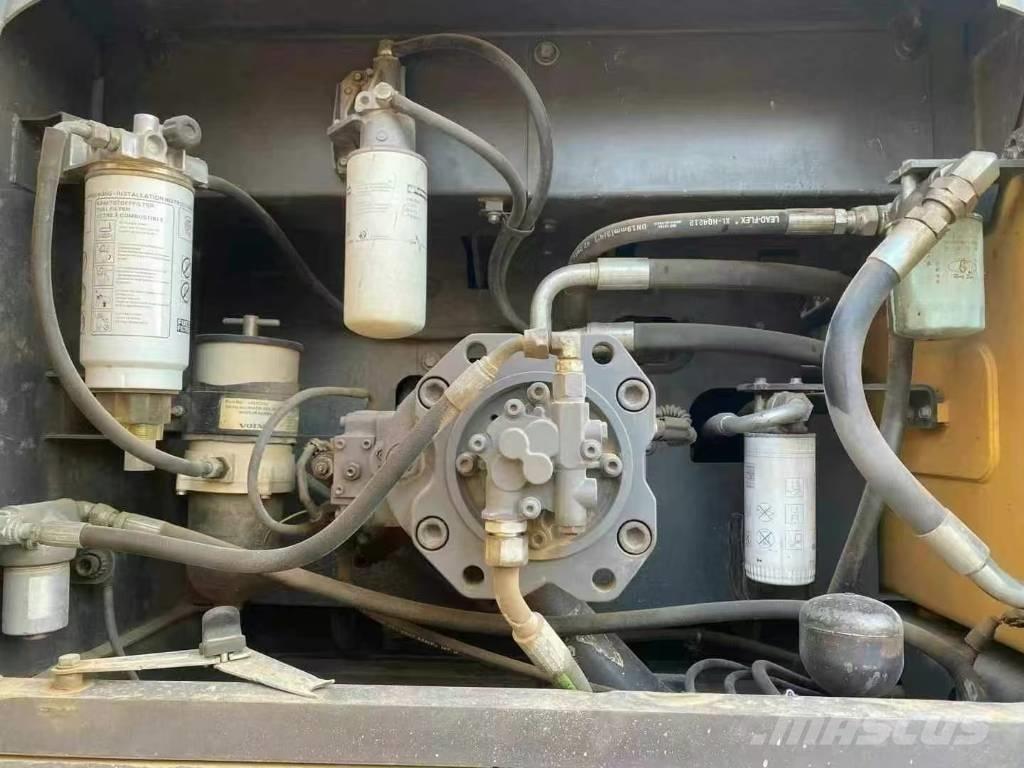 Volvo EC 350DL Lánctalpas kotrók