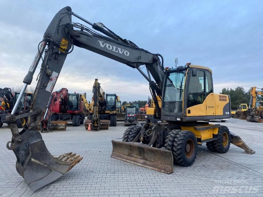 Volvo EW 140 C Gumikerekes kotrók