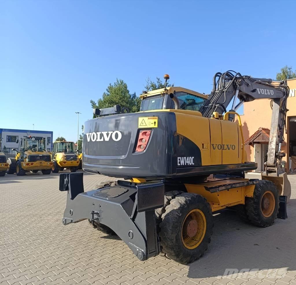 Volvo EW 140 C Gumikerekes kotrók