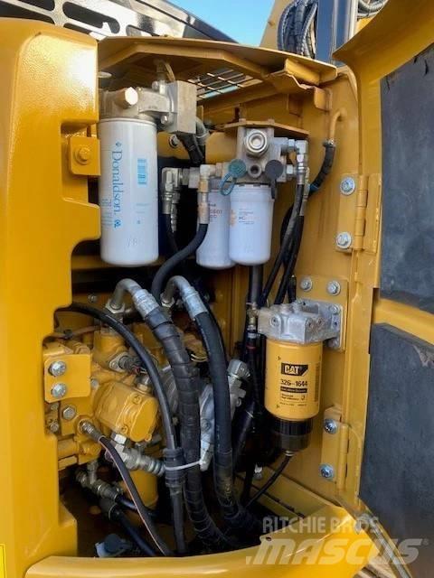 CAT 313 Lánctalpas kotrók