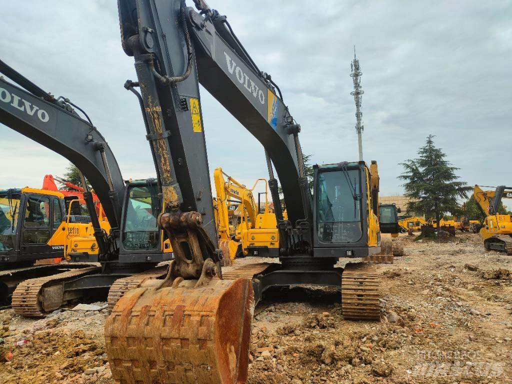 Volvo EC220D Lánctalpas kotrók