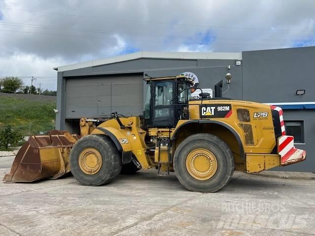 CAT 982 M Gumikerekes homlokrakodók
