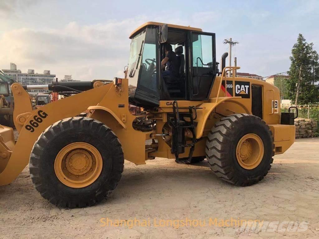 CAT 966 G Gumikerekes homlokrakodók