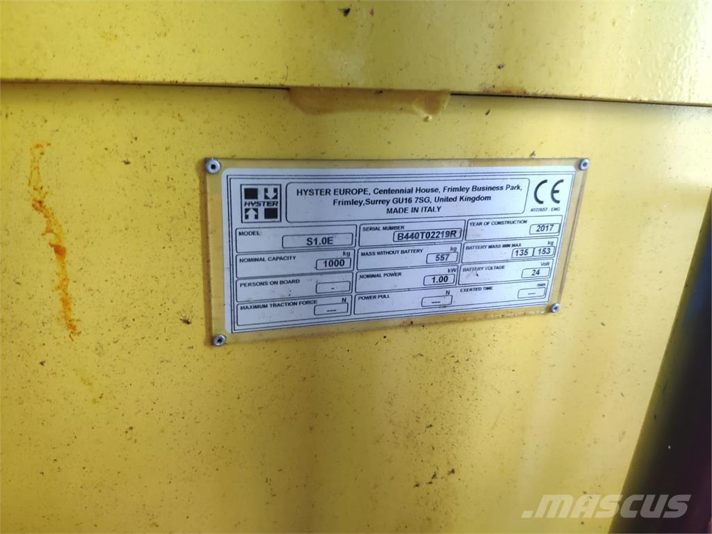 Hyster S1.0E Elektromos gyalogkíséretű targoncák