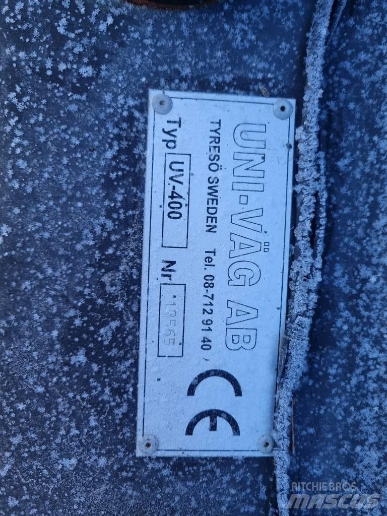 Uni-väg UV-400 Sípálya kezelő gépek