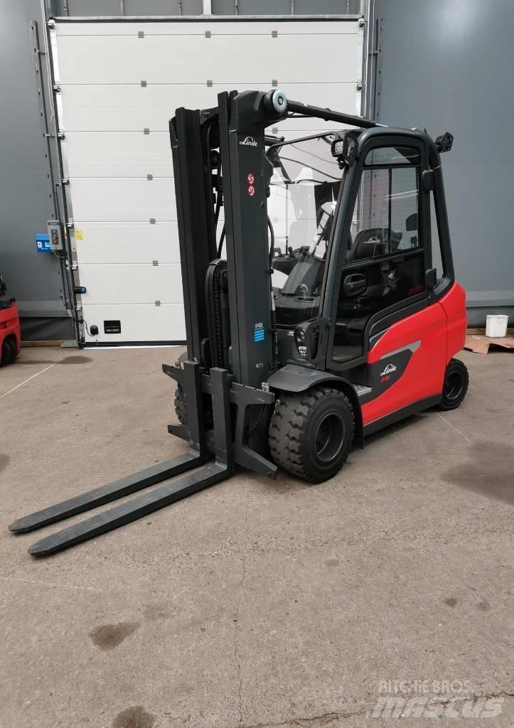 Linde E35L-01 Elektromos targoncák