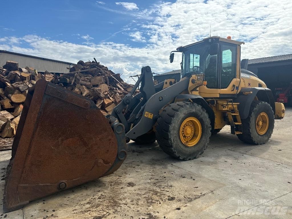 Volvo L 90 H Gumikerekes homlokrakodók