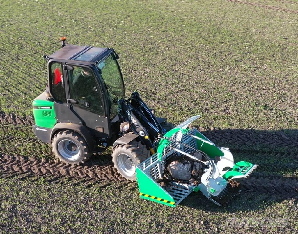  Stoneless Front-1800 Kőfelszedők