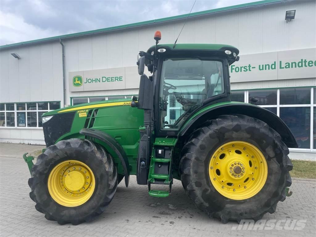 John Deere 7250R Traktorok