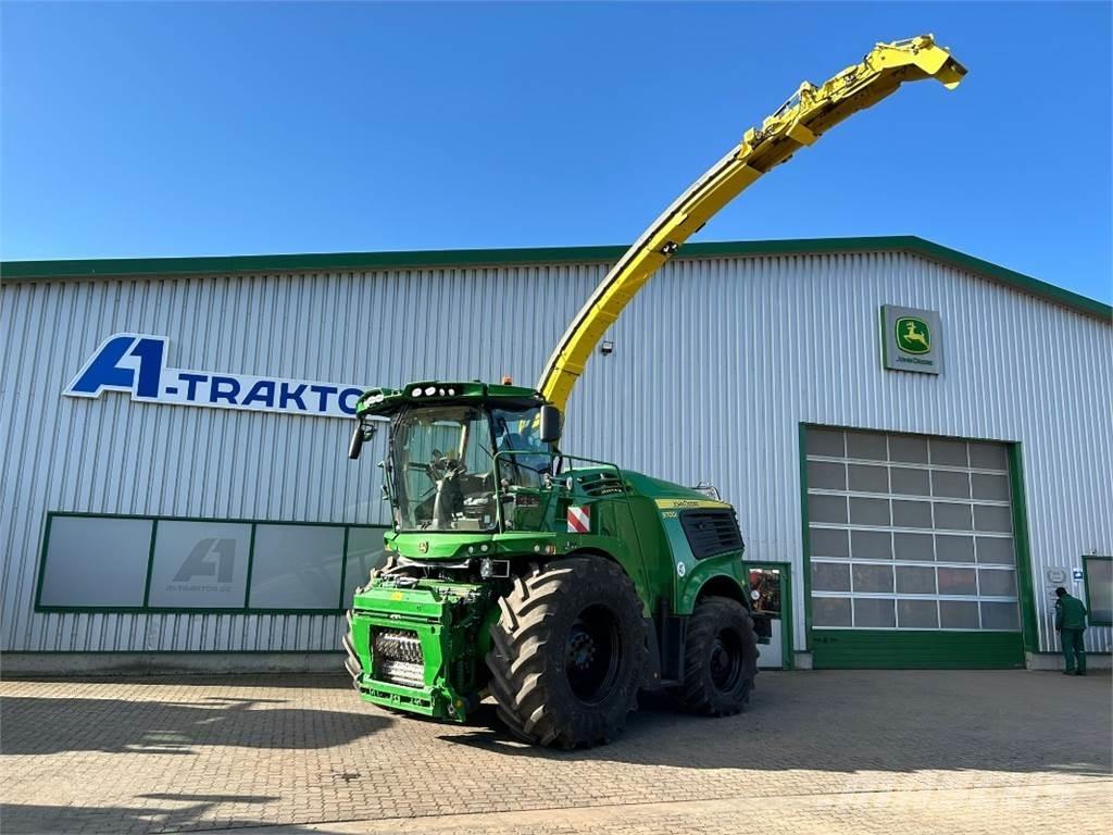 John Deere 9700i Szecskázók