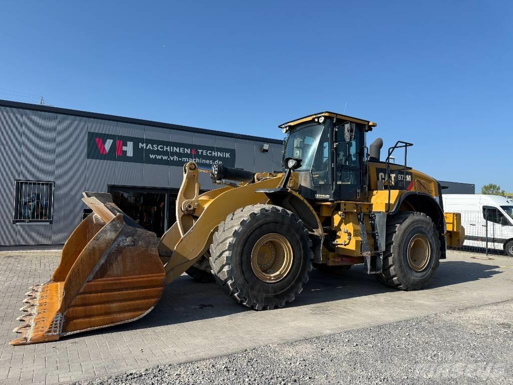 CAT 972 M Gumikerekes homlokrakodók