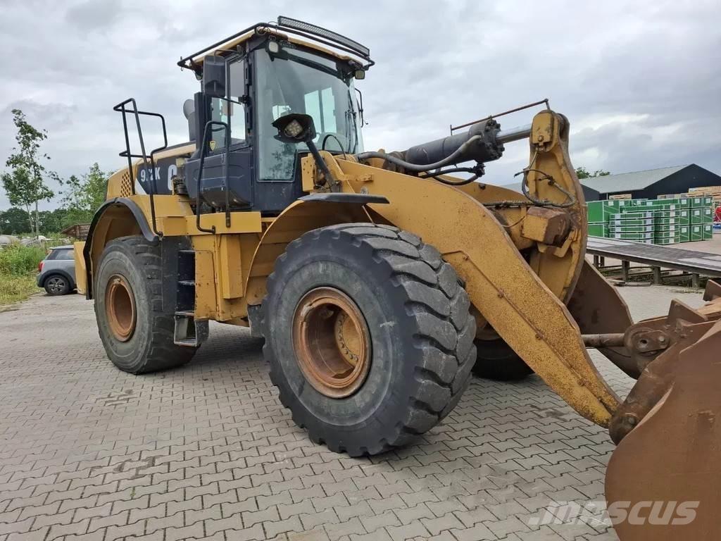 CAT 972k Gumikerekes homlokrakodók
