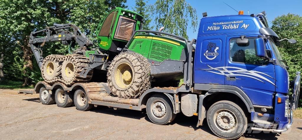 Volvo FM 13 erdészeti gépszállító teherautók