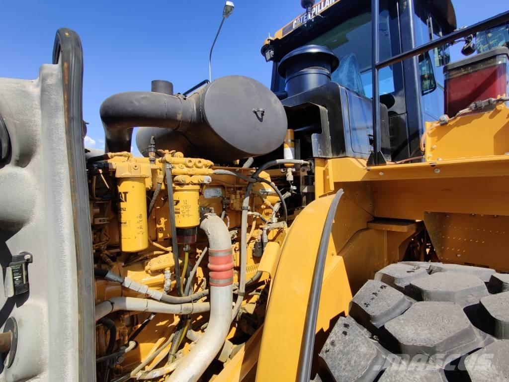 CAT CAT 980H Gumikerekes homlokrakodók