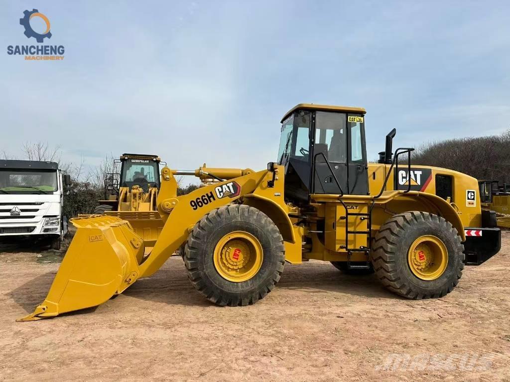 CAT 966 H Gumikerekes homlokrakodók