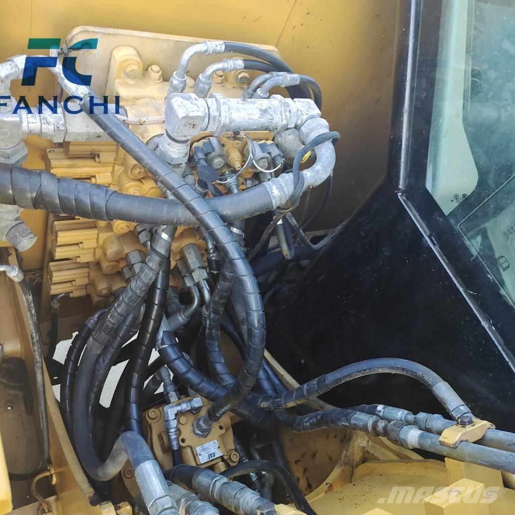 CAT 308 E 2 Lánctalpas kotrók