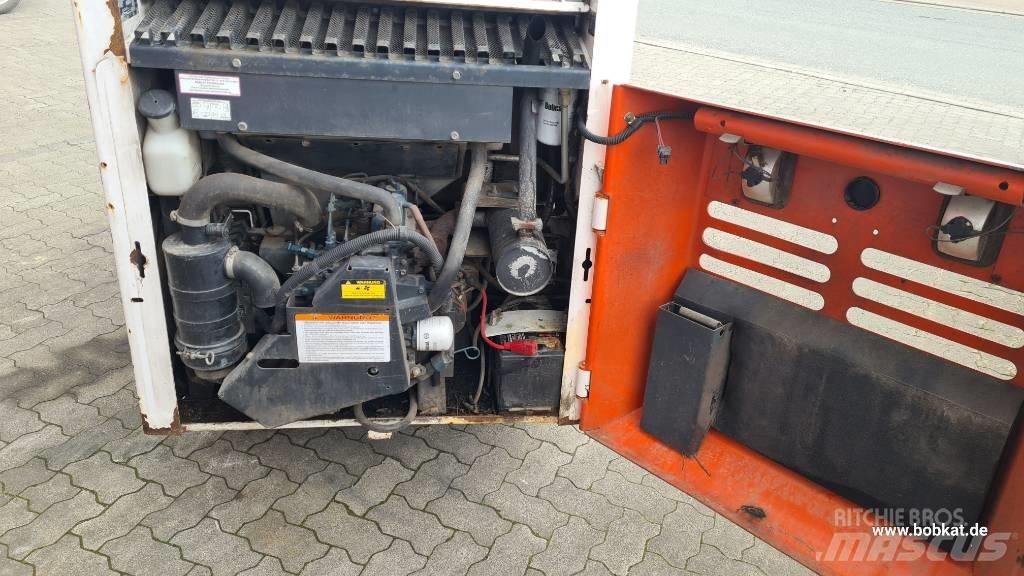 Bobcat 553 Kompaktrakodók